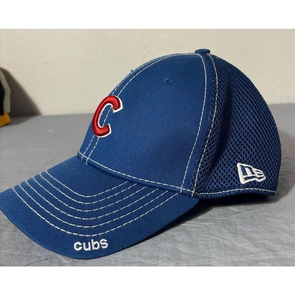 Chicago Cubs Baseball Cap New Era Fitted Hat Size M/L Blue Mesh MLB Genuine - Picture 1 of 7